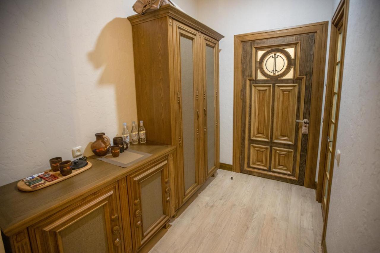 Boutique Ethno Hotel Gjoumri Kültér fotó
