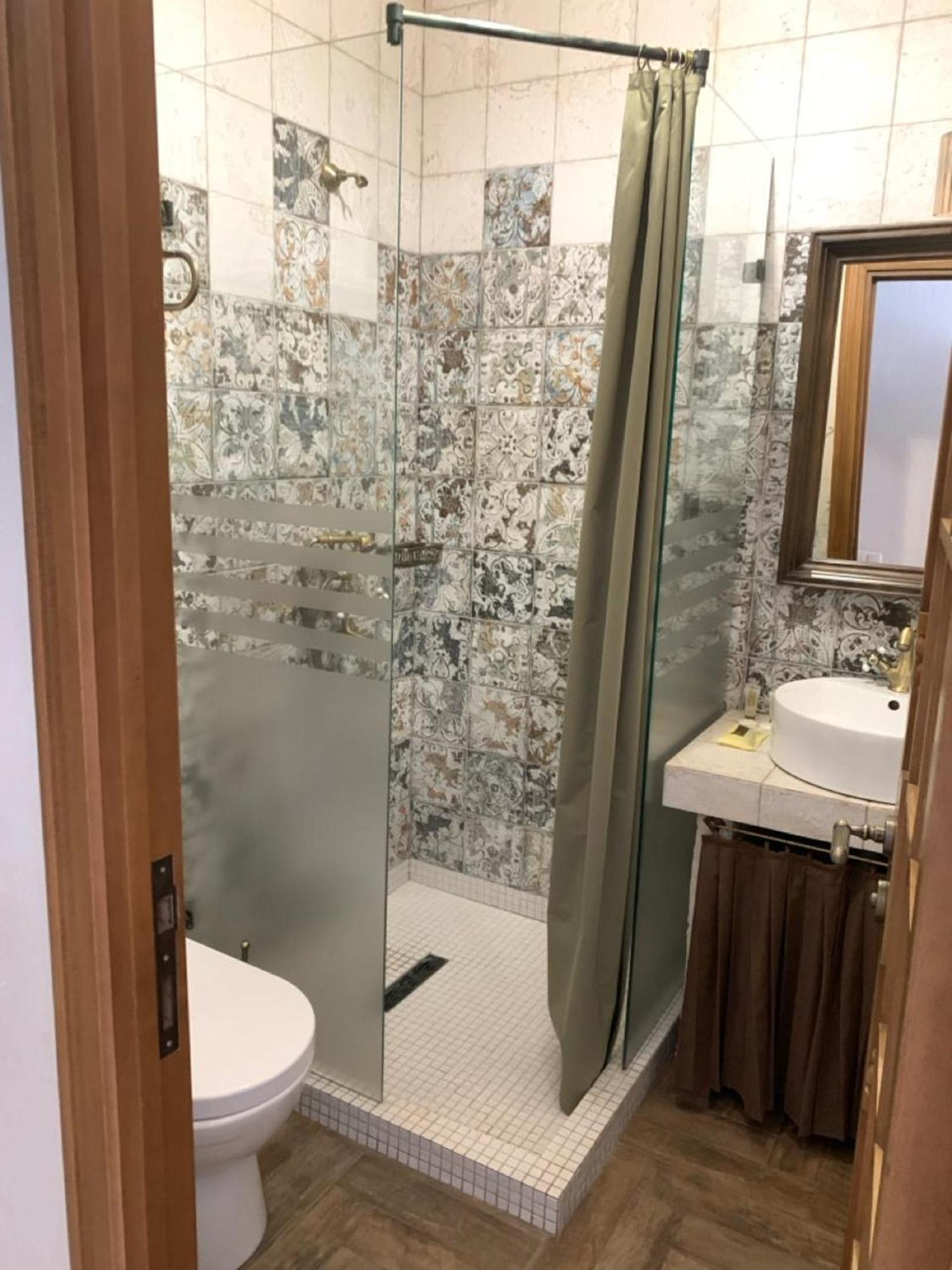 Boutique Ethno Hotel Gjoumri Kültér fotó