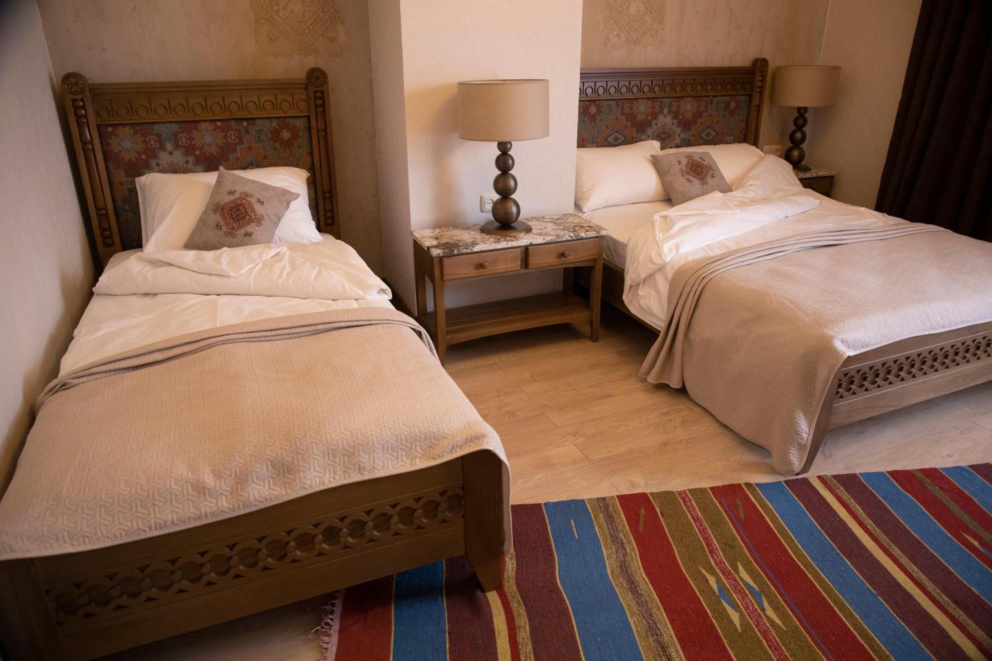 Boutique Ethno Hotel Gjoumri Kültér fotó