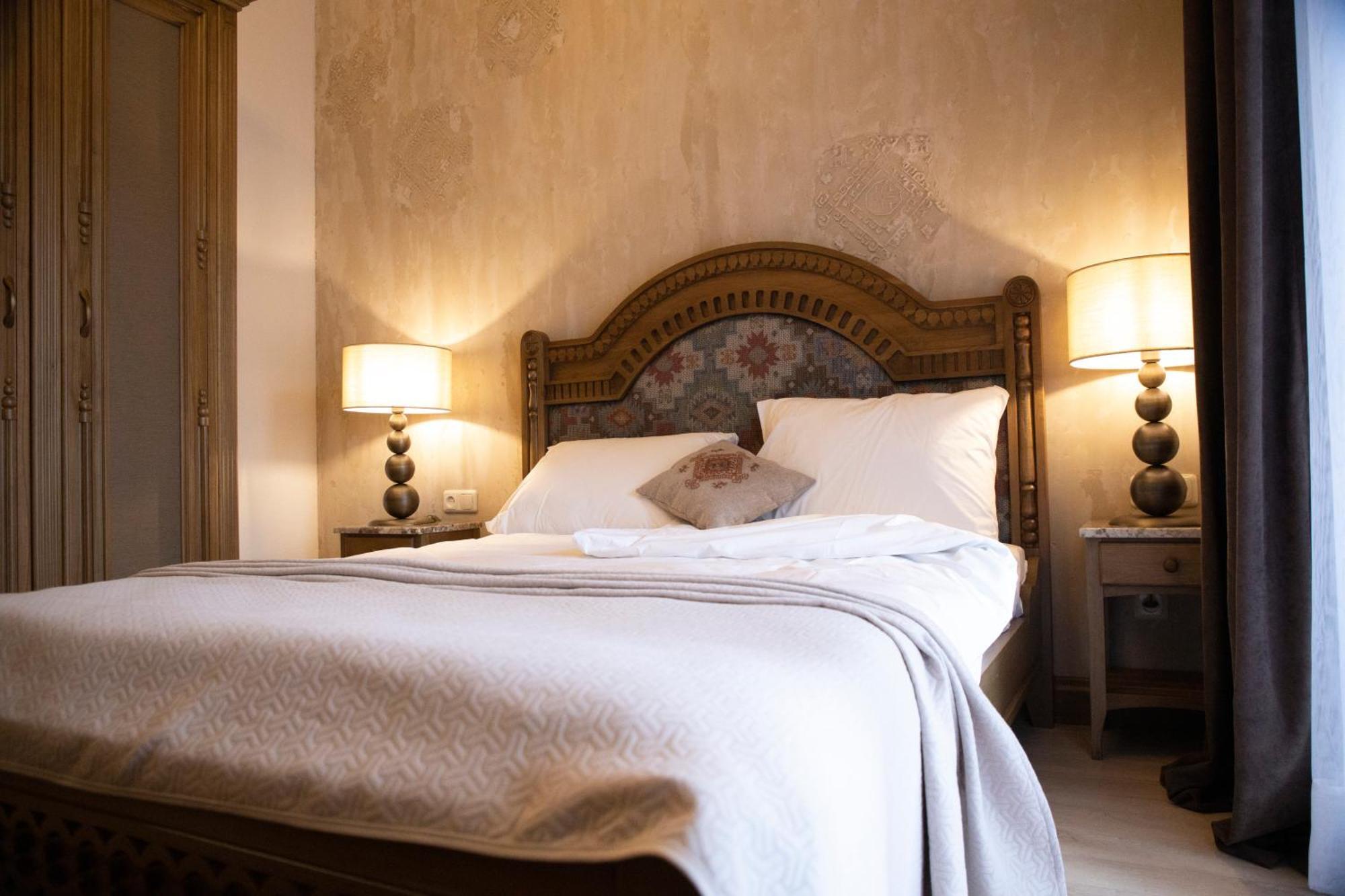 Boutique Ethno Hotel Gjoumri Kültér fotó